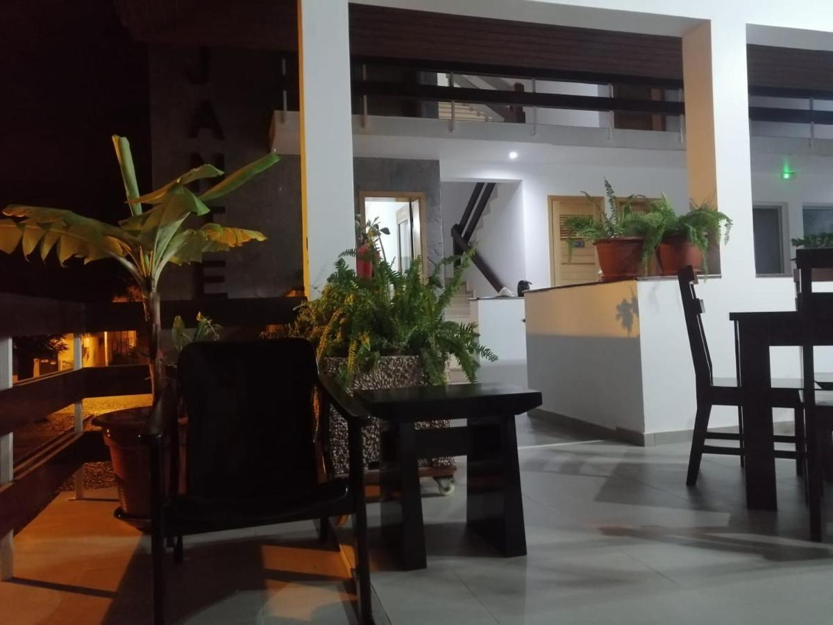 Hotel Viajante Tarrafal  Kültér fotó