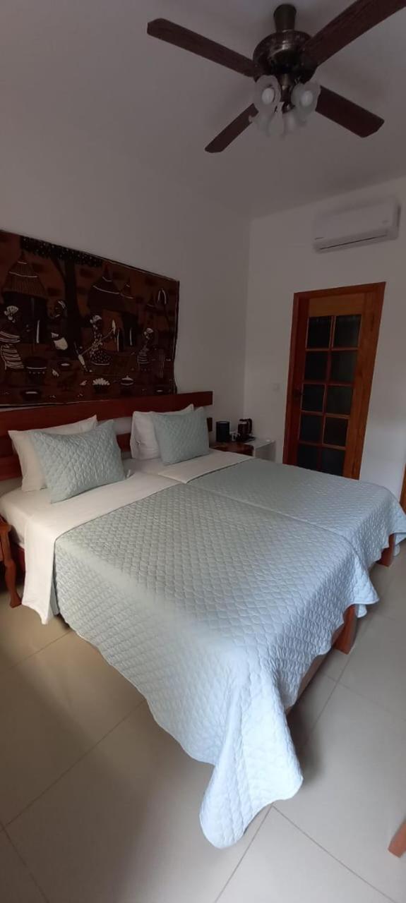 Hotel Viajante Tarrafal  Kültér fotó
