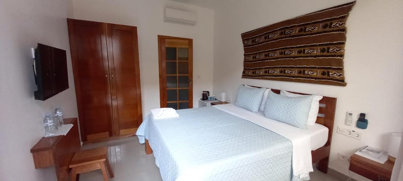 Hotel Viajante Tarrafal  Kültér fotó