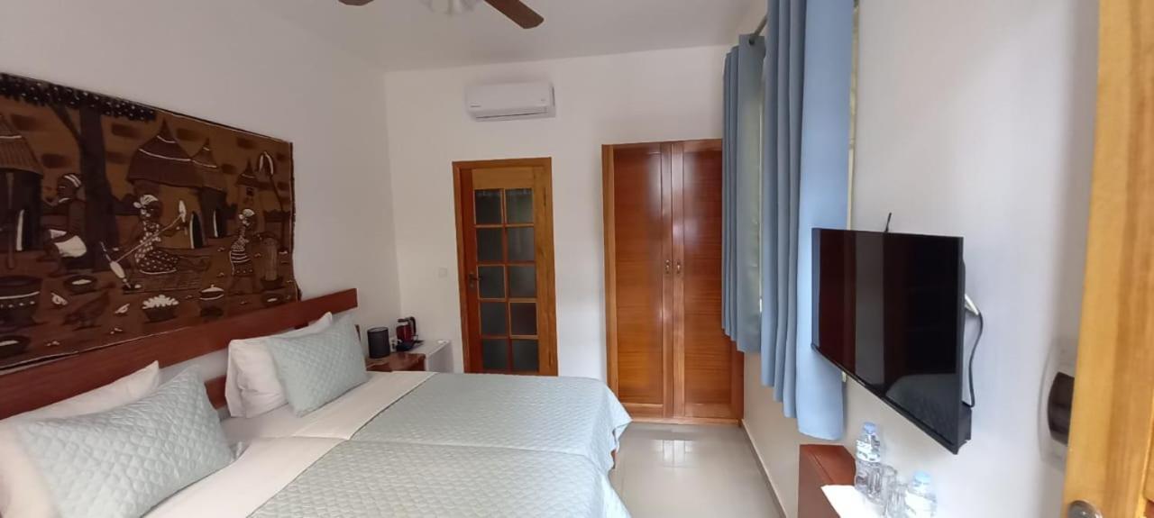 Hotel Viajante Tarrafal  Kültér fotó